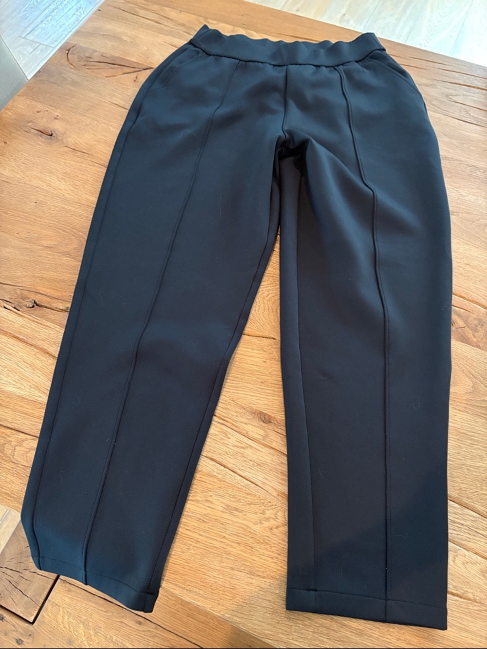 Beyond Yoga women’s Black Ponte Stretch Pants with Front Seams